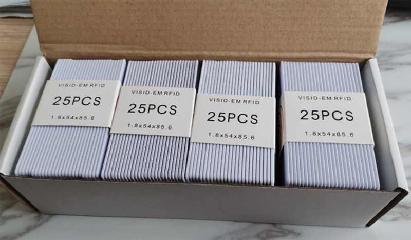 25 tarjetas de proximidad ocultas de 125 khz.