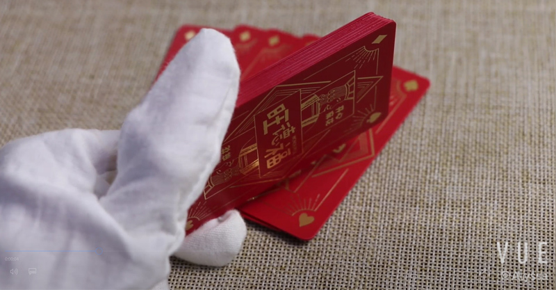 tarjeta de pvc de material plástico de color rojo esmerilado